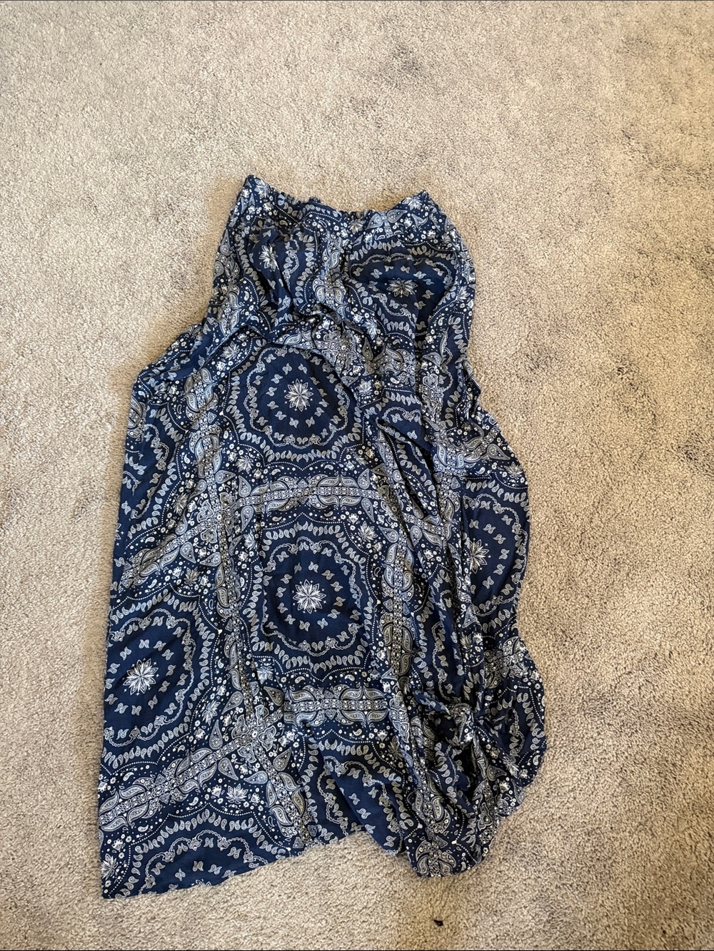 Forever 21 Navy and White Paisley Print Tank Top